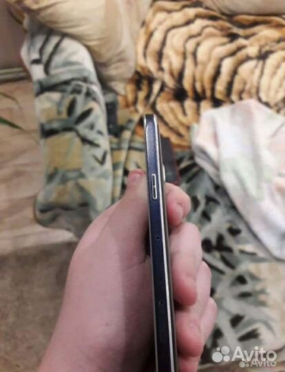 Телефон Samsung a3