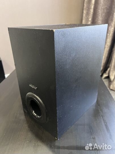 Сабвуфер creative