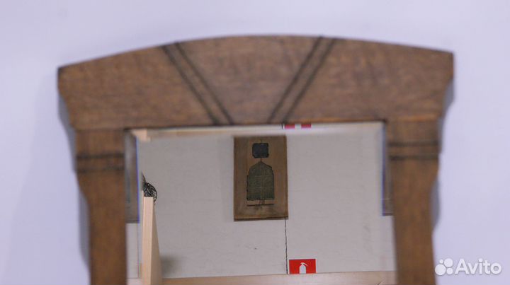 Старинное зеркало в родной деревянной раме