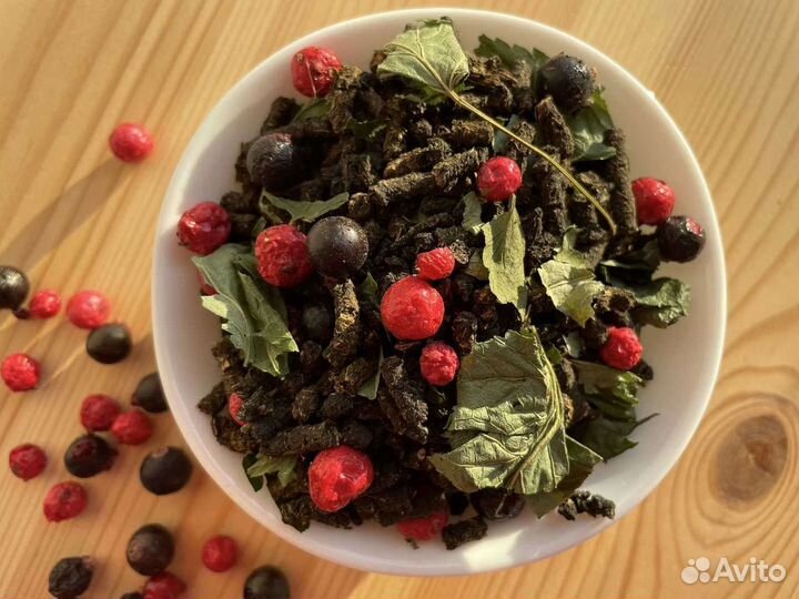 Иван чай со смородиной, ягоды и листья, настоящий