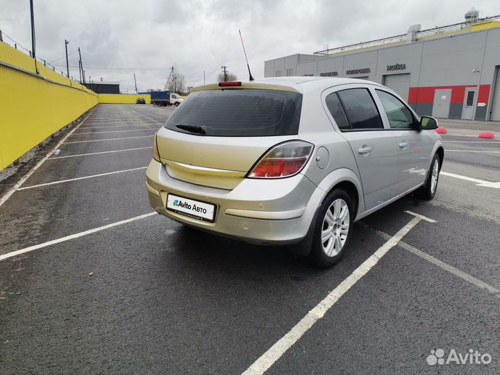 Opel Astra 1.6 AMT, 2011, 204 000 км