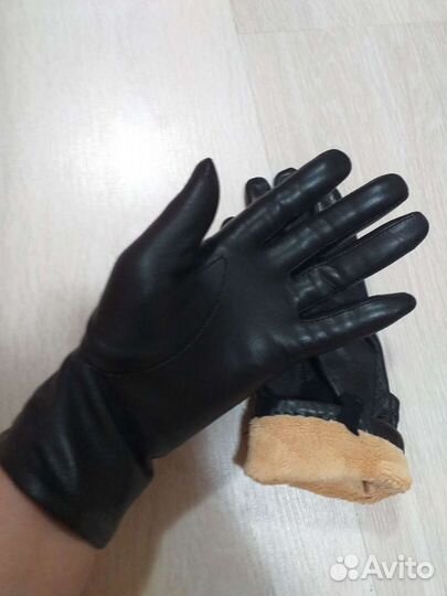 Перчатки женские кожаные размер 6с1/2