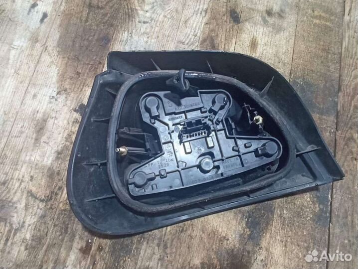 Фонарь задний правый renault megane 1 1.6- nn