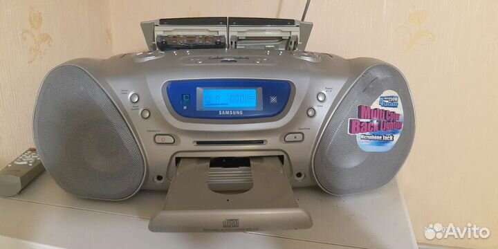 Кассетная магнитола