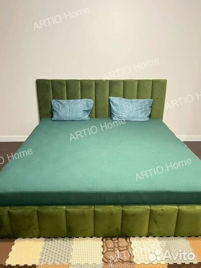 Дизайнерская кровать