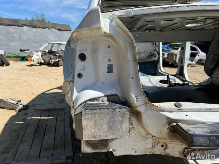 Крыло заднее левое Renault Logan 2 2016 760334617R