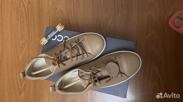 Обувь женская 39 размер