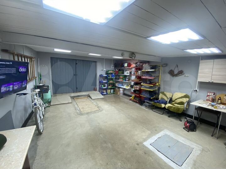 Гараж, > 30 м²