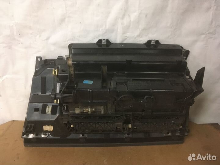 Бардачок с подушкой безопасности BMW E65 E66