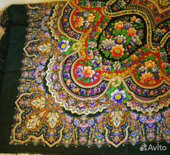 Павловопосадская шаль и платок