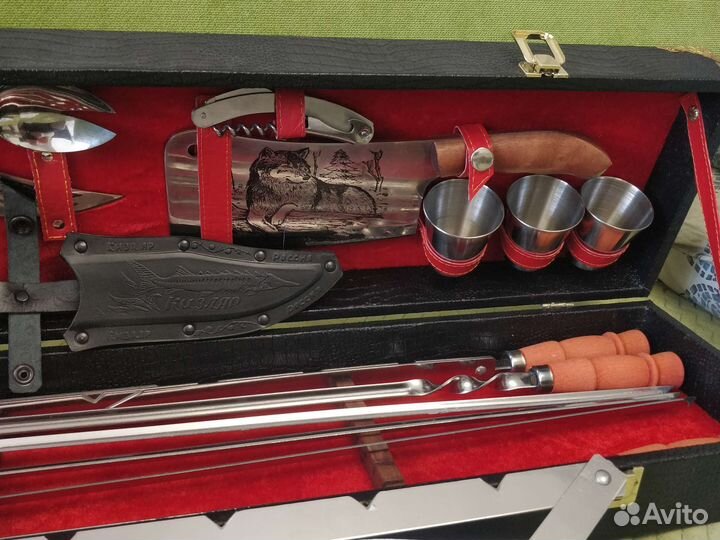 Набор для пикника в чемодане.Новый