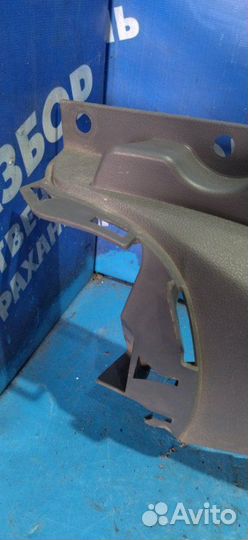 Обшивка задней стойки Ford Focus 2 седан qqdb 2008