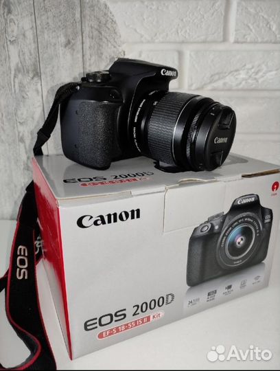 Зеркальный фотоаппарат canon 2000d