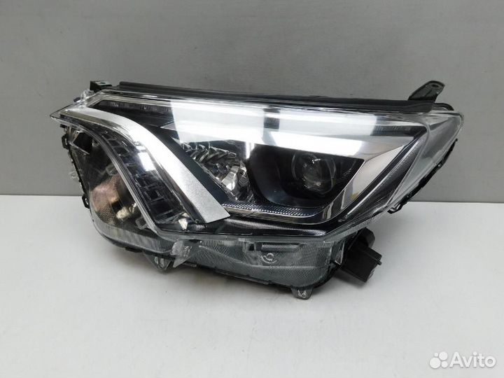 Фара левая Toyota RAV4