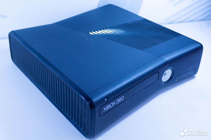 Игр. приставка Xbox 360 Slim/E 320GB FB б/у + игры