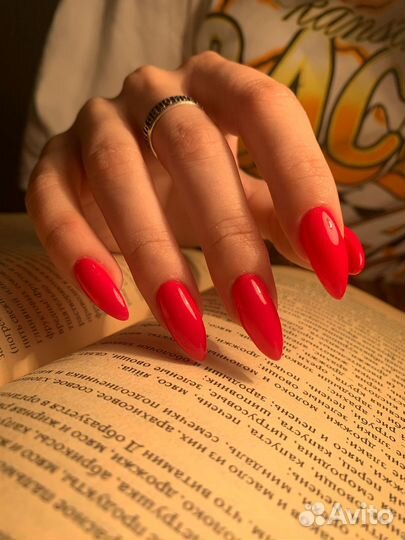 Маникюр, гель-лак, наращивание, педикюр