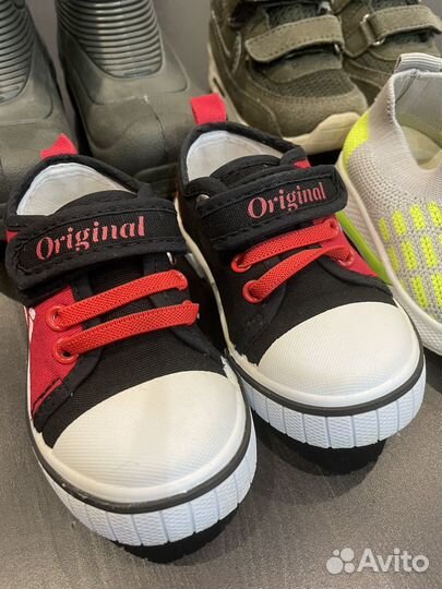 Кроссовки, кеды, резиновые сапоги 20,21,22размер