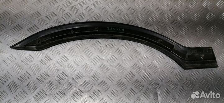 Молдинг крыла переднего правый Opel Zafira A