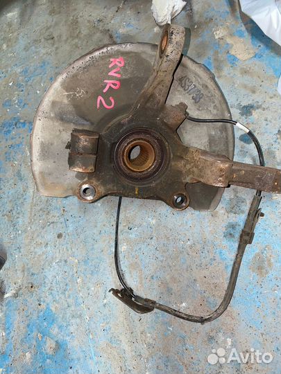 Mitsubishi lancer 10 кулак поворотный