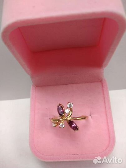 Золотое кольцо 585 пробы с аметистами