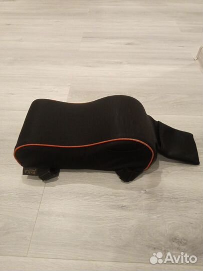 Накладка на подлокотник салона автомобиля