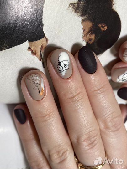 Мастер маникюра и педикюра