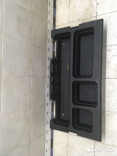 Ящик для инструментов emgrand X7 2013