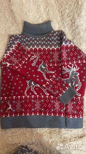 Свитер новогодний женский