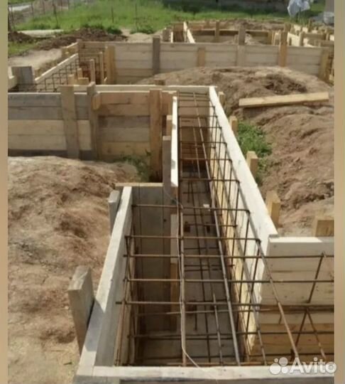 Бригада строителей