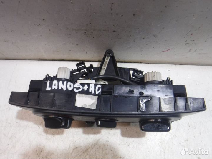 Блок управления отопителем Chevrolet Lanos I