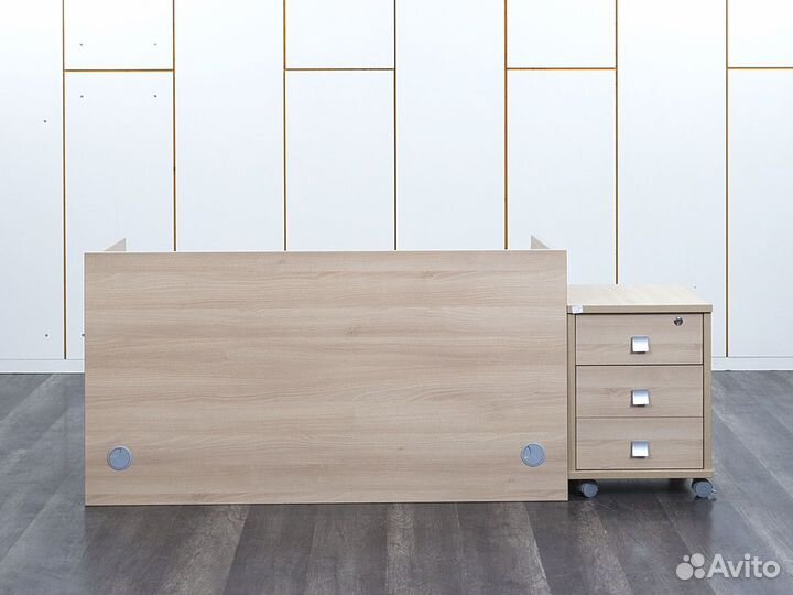 Компьютерный стол с тумбой