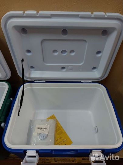 Термоконтейнер термобокс Арктика 30 литров