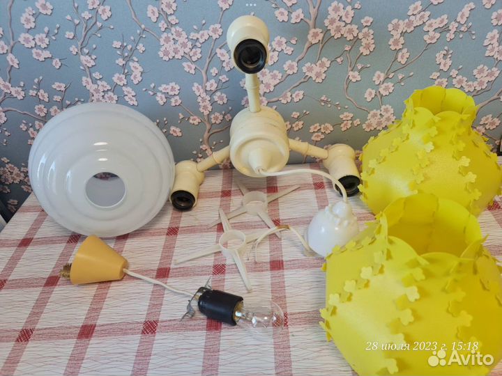 Плафон - люстра стекло+ люстра пластик