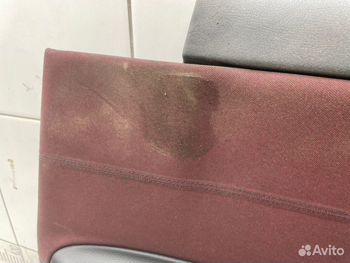 Обшивка двери задняя правая Mercedes Clc W203 M271