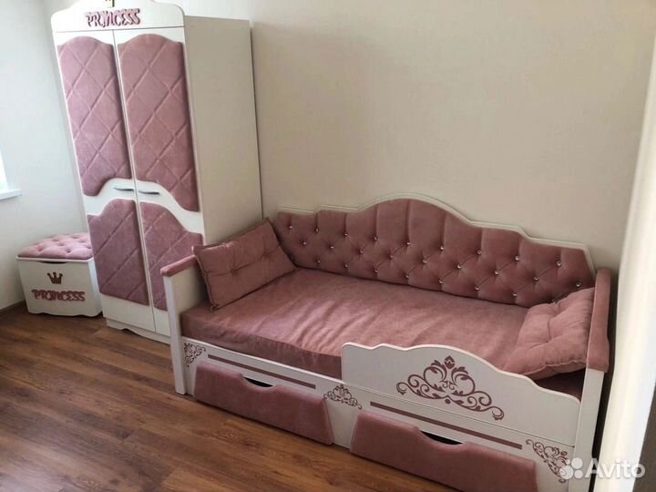 Детская мебель для девочки