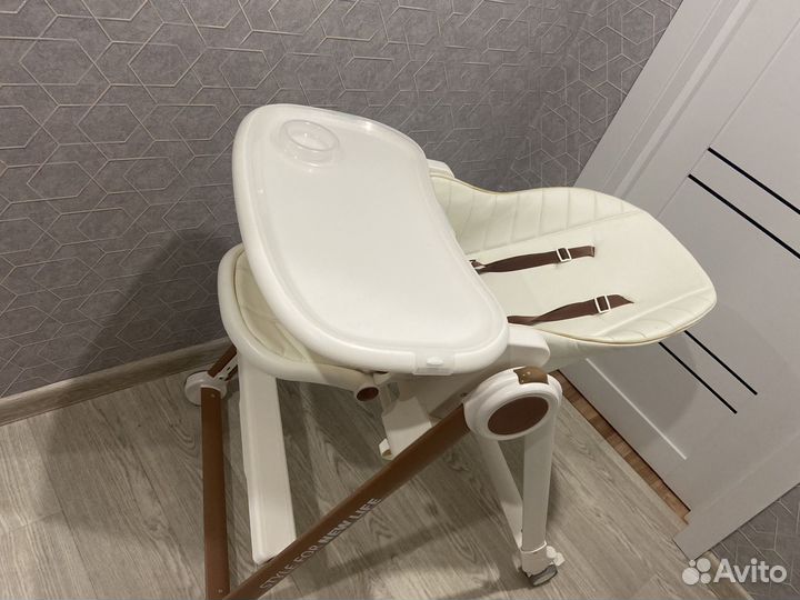 Стульчик для кормления happy baby berny v2