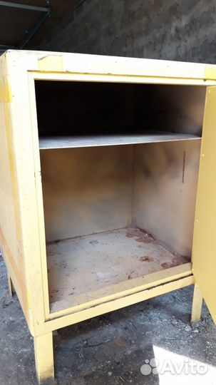 Сейф металлический б/у. Вагонка