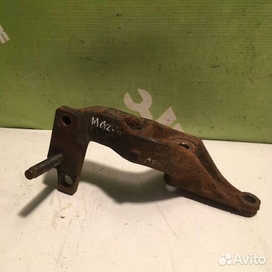 Кронштейн Мазда Протеже 323 Фамилия