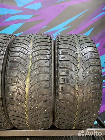 Bridgestone Blizzak Spike-01 225/55 R17