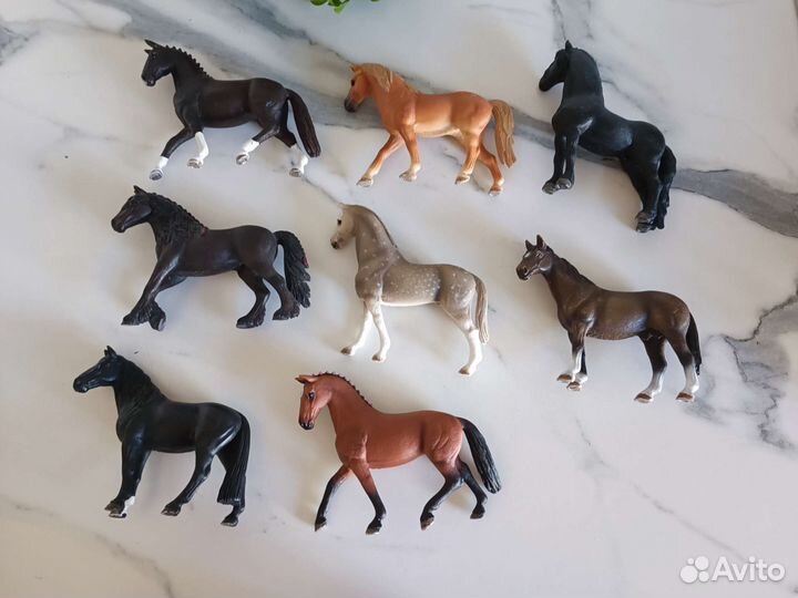Фигурки лошадей schleich