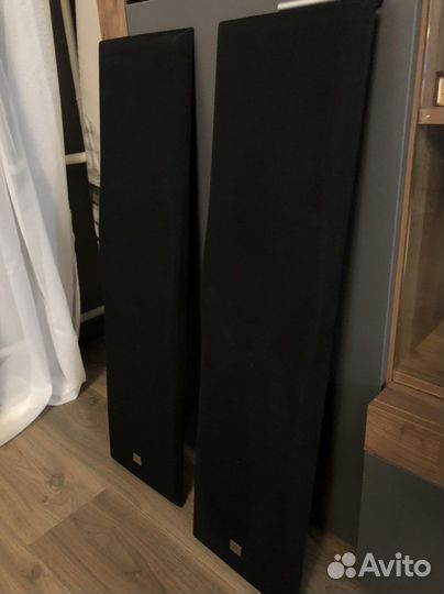 Напольные колонки JBL E60