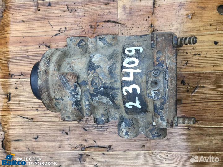 Кран управления тормозами прицепа Iveco