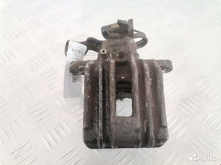 Суппорт задний левый для Volkswagen Passat 5