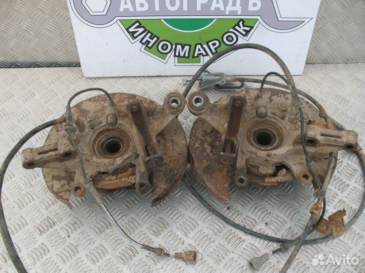 Кулак поворотный задний Nissan X-Trail T30 2.2