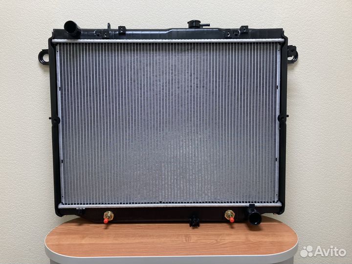 Радиатор охлаждения Тойота Лексус LX470 UZJ100 V8