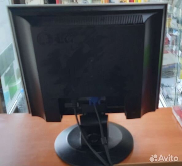 Монитор LG Flatron L1732S-FS 17 дюймов