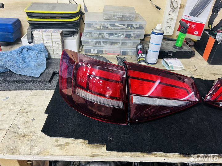 Комплект задних фонарей jetta 6 рестайлинг