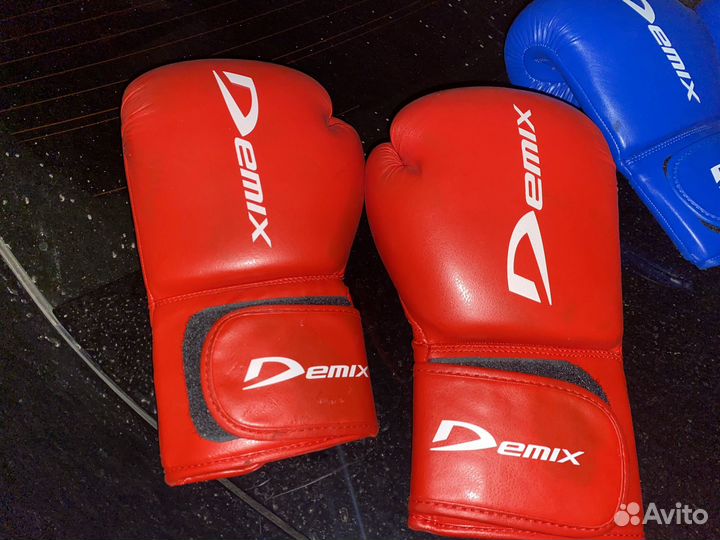 Боксерские перчатки демикс