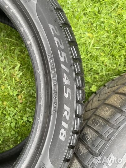 Pirelli Winter Sottozero 3 225/45 R18 95V