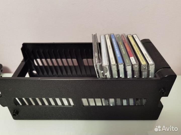 Бокс для хранения и переноски дисков